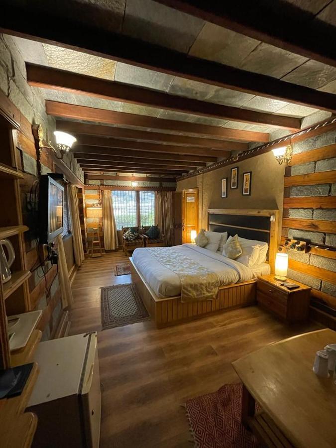 Отель Shobla Kaathkuni Royale Кулу Экстерьер фото